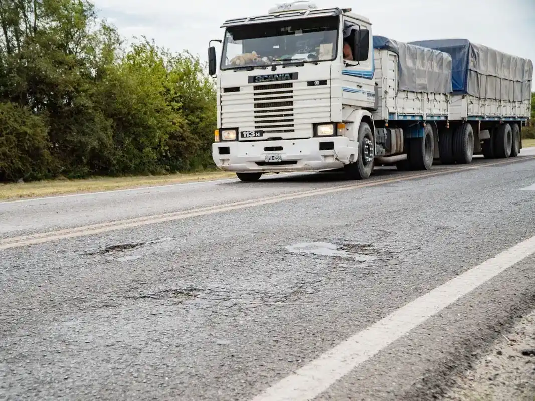 Rutas rotas, inversión frenada y un país que se detiene