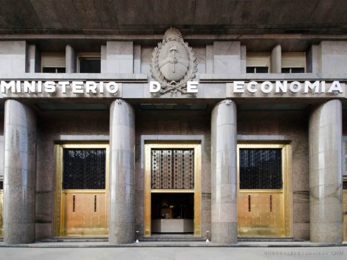 El déficit financiero aumentó 60,8% respecto del fijado en el Presupuesto inicial