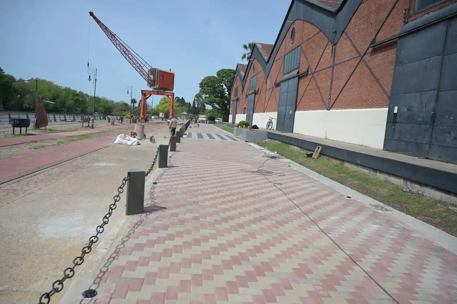 Finalizaron la restauración y el recambio de adoquines en el Paseo del Puerto