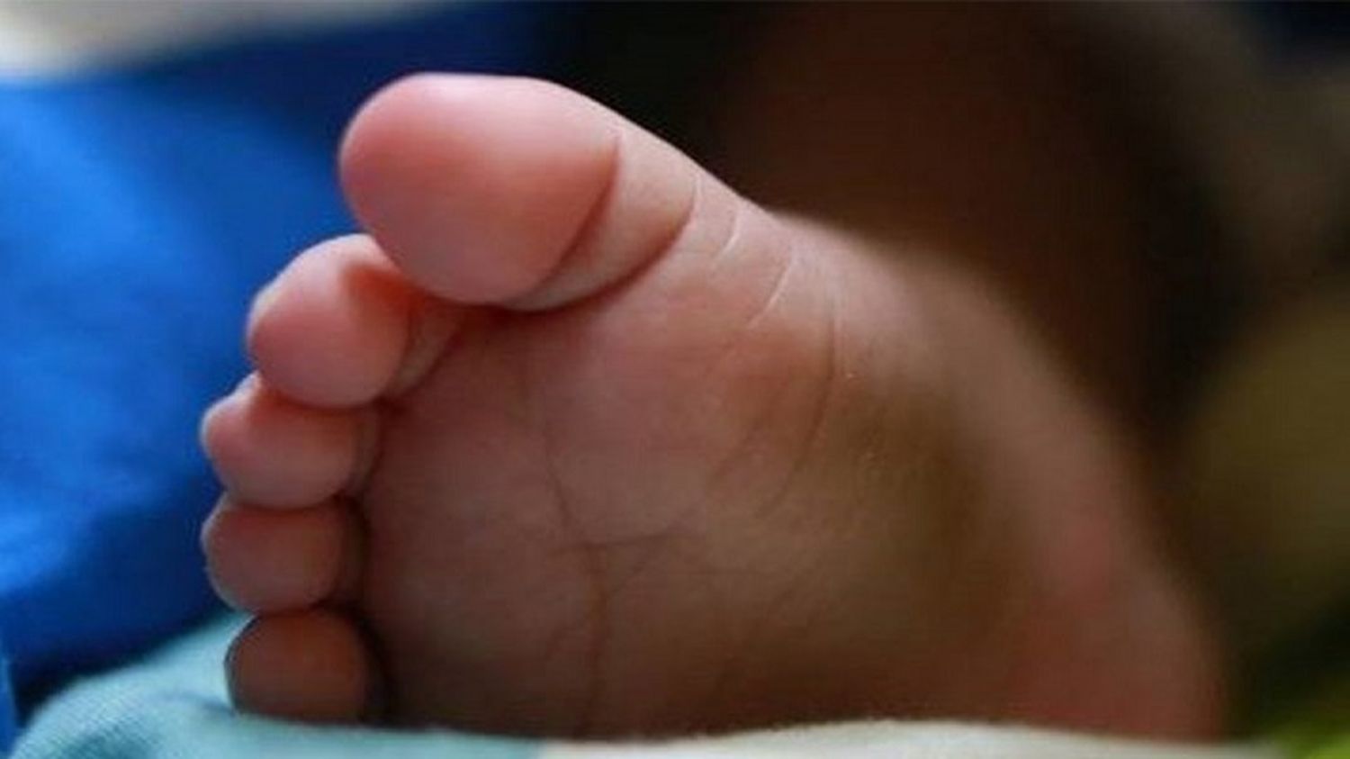 DESALMADA MATÓ  a su bebé «porque lloraba mucho»: detenida tras botar a la niña a un  basurero