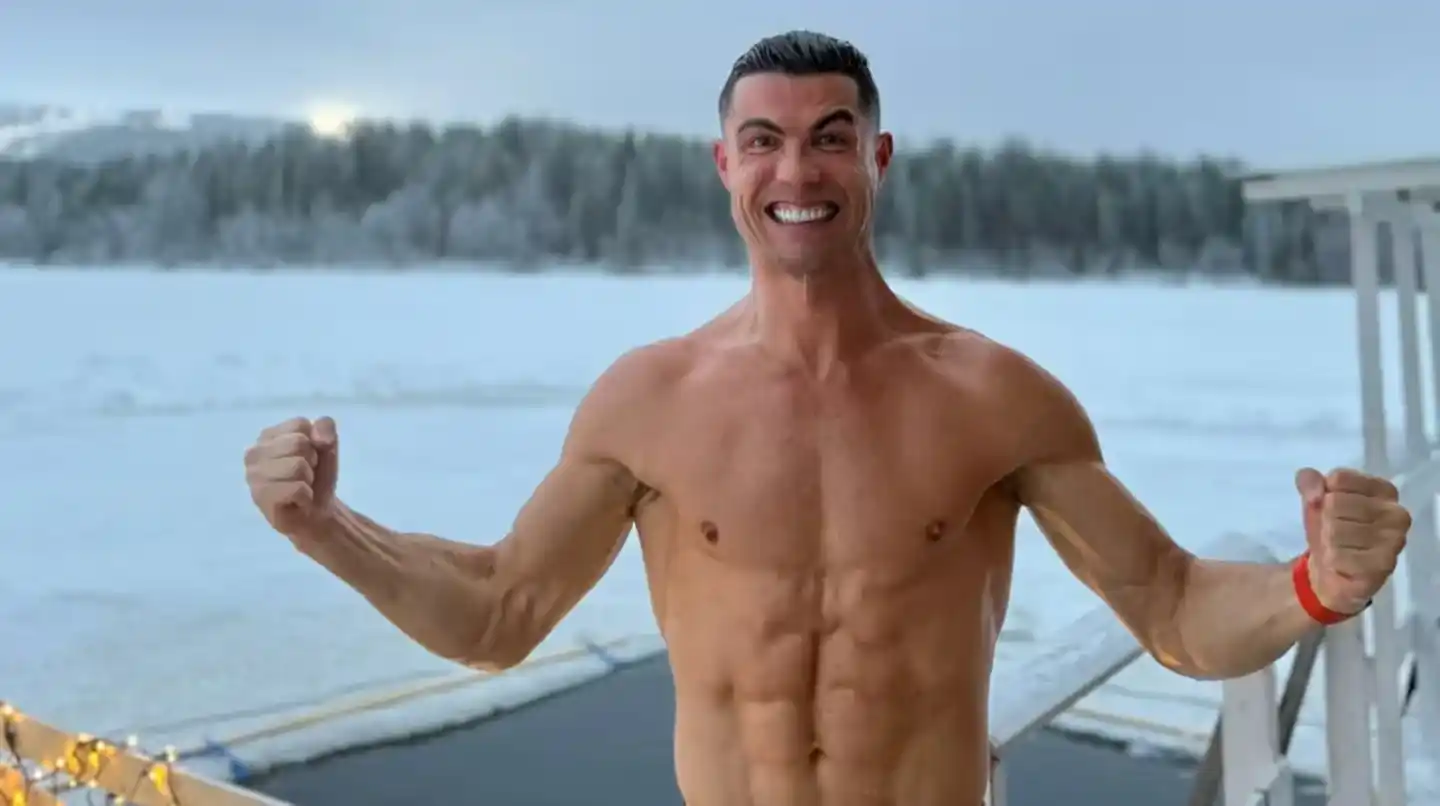 Cristiano Ronaldo - 4