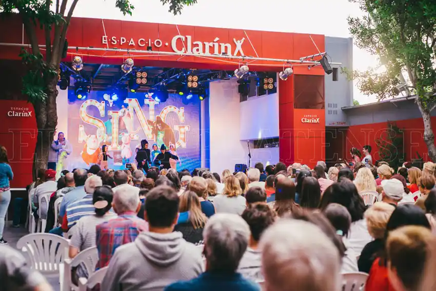 Escuelas locales de música subieron al escenario de Espacio Clarín