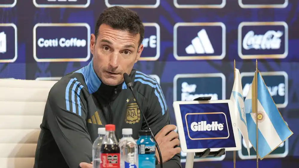 Scaloni se refirió a varios temas.