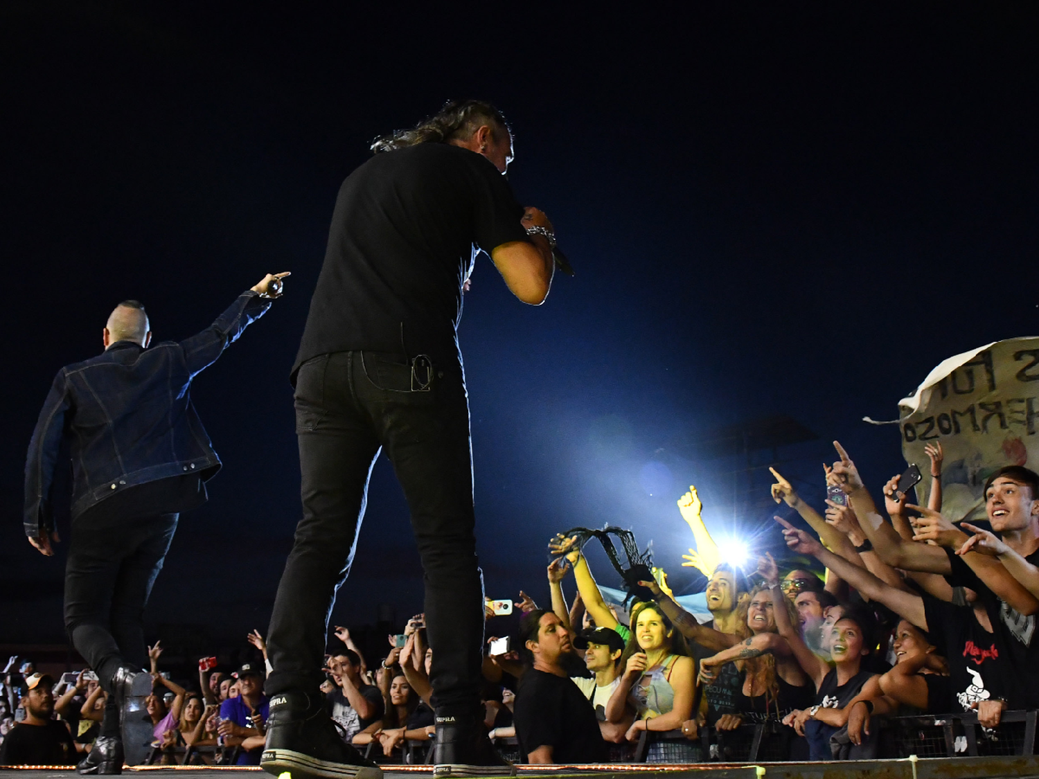 Clásicos, recuerdos y homenajes en el festejo de los 20 años de Cosquín Rock