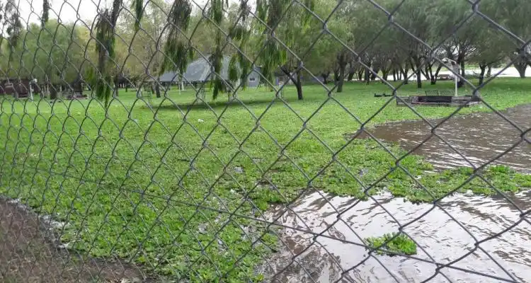 Creciente: Tras reunión en el cuartel de Bomberos, Defensa Civil se mantiene en alerta