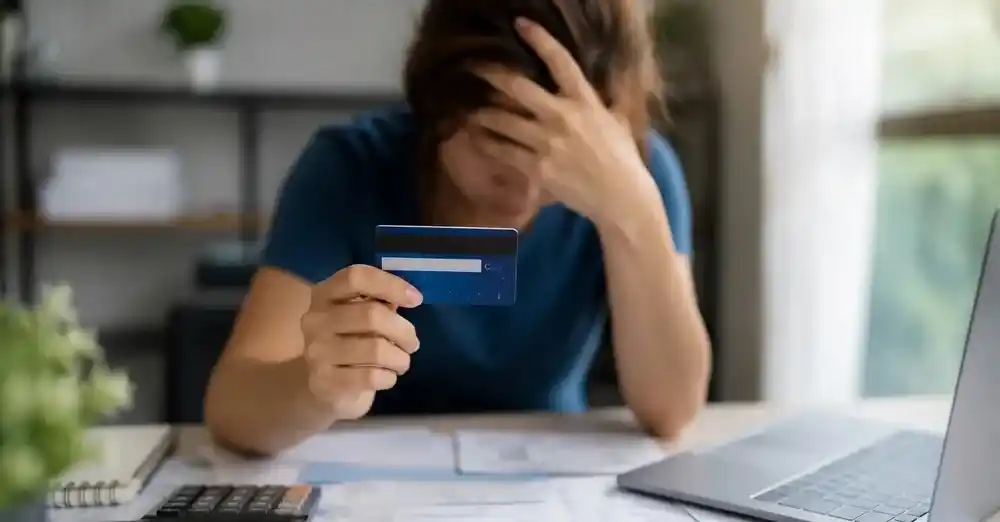 Banco Central: la morosidad es del 14,2% en préstamos personales y del 40% entre jóvenes