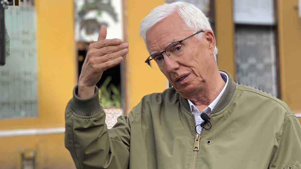 ¡Abucheado por hablar mal de Petro! Sindicalistas casi echan a Jorge Enrique Robledo
