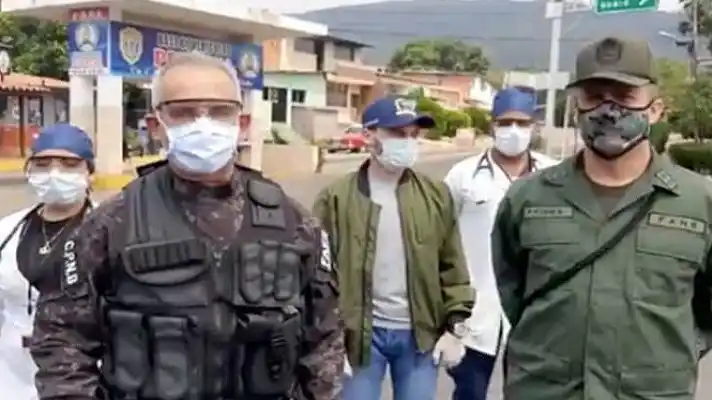 ¿QUIÉN LOS ENTIENDE? Freddy Bernal dice que «la única manera para que baje el contrabando es abrir la frontera»