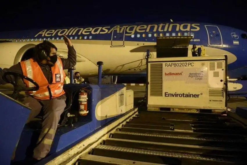 Más vacunas: llegaron más dosis de la Sinopharm