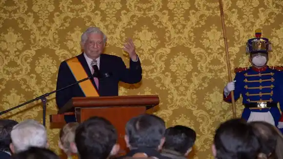 Desde 1933 no había un Nobel en la institución: Mario Vargas Llosa elegido miembro de la Academia Francesa