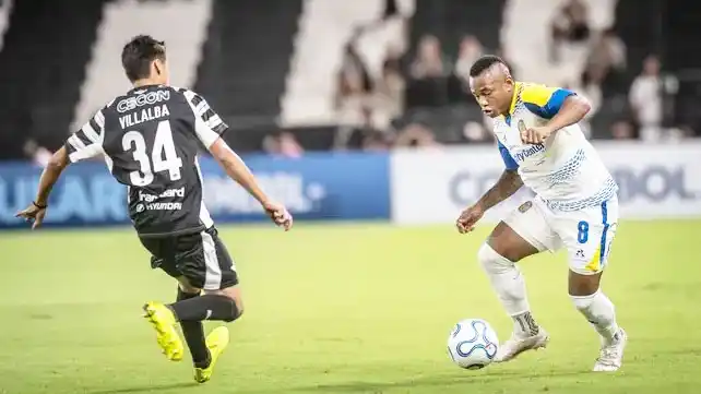 Central le ganó a Libertad en Paraguay con gol de Enzo Copetti