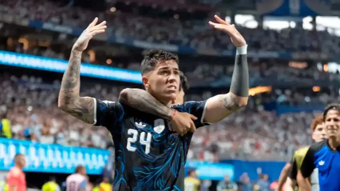 Con goles de Enzo y Lautaro, Argentina lo dio vuelta ante Inglaterra y jugará la final