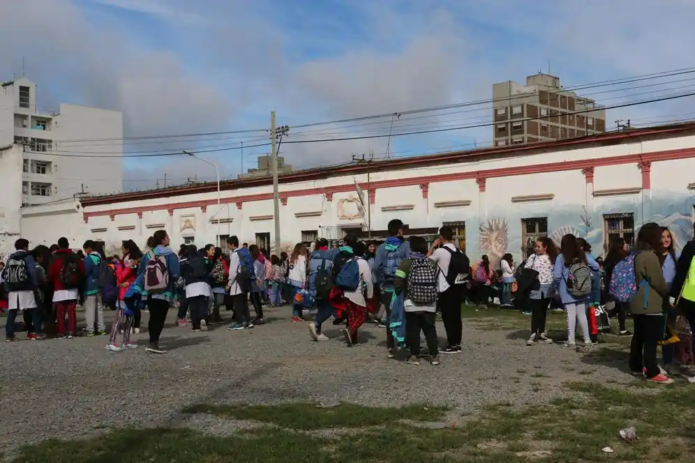 La seguidilla de amenazas de bomba en escuelas registró su pico máximo con 11 nuevos casos