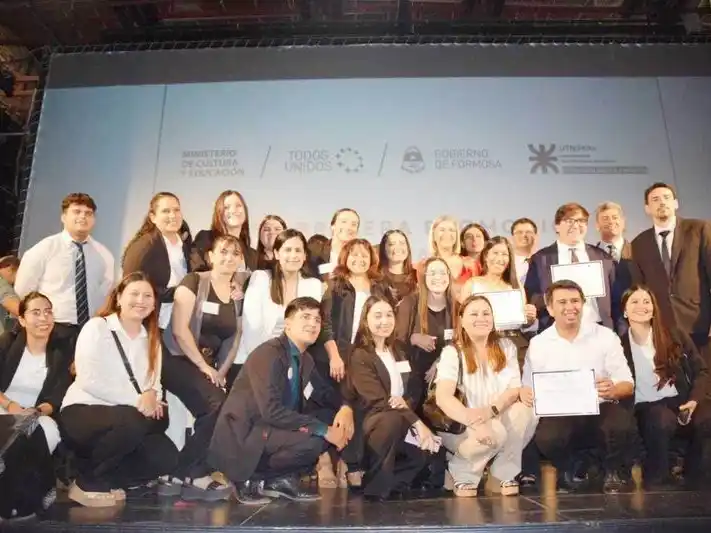 Egresó la primera promoción de la Tecnicatura
en Programación de la UTN FRRe en Formosa