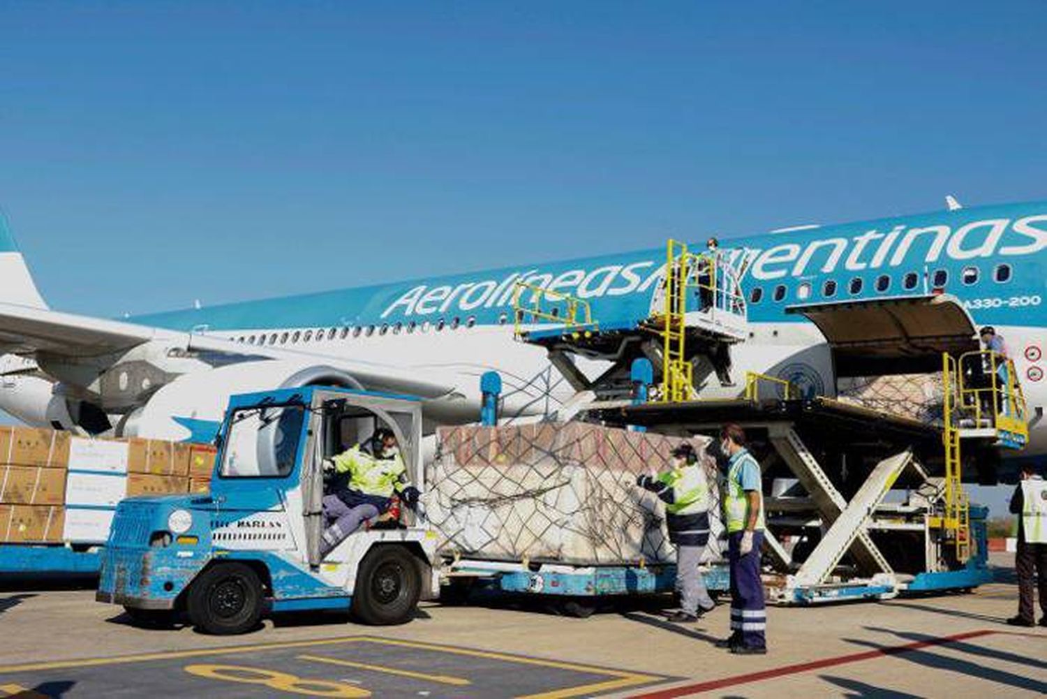 Crisis en Aerolíneas  Argentinas: denuncia contra pilotos y conflicto en puerta