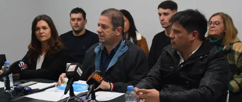 Cristian Treppo y equipo presentó sus “Herramientas de campaña”