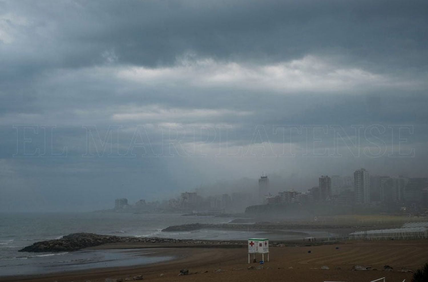 Rige un alerta meteorológico por fuertes tormentas y caída de granizo