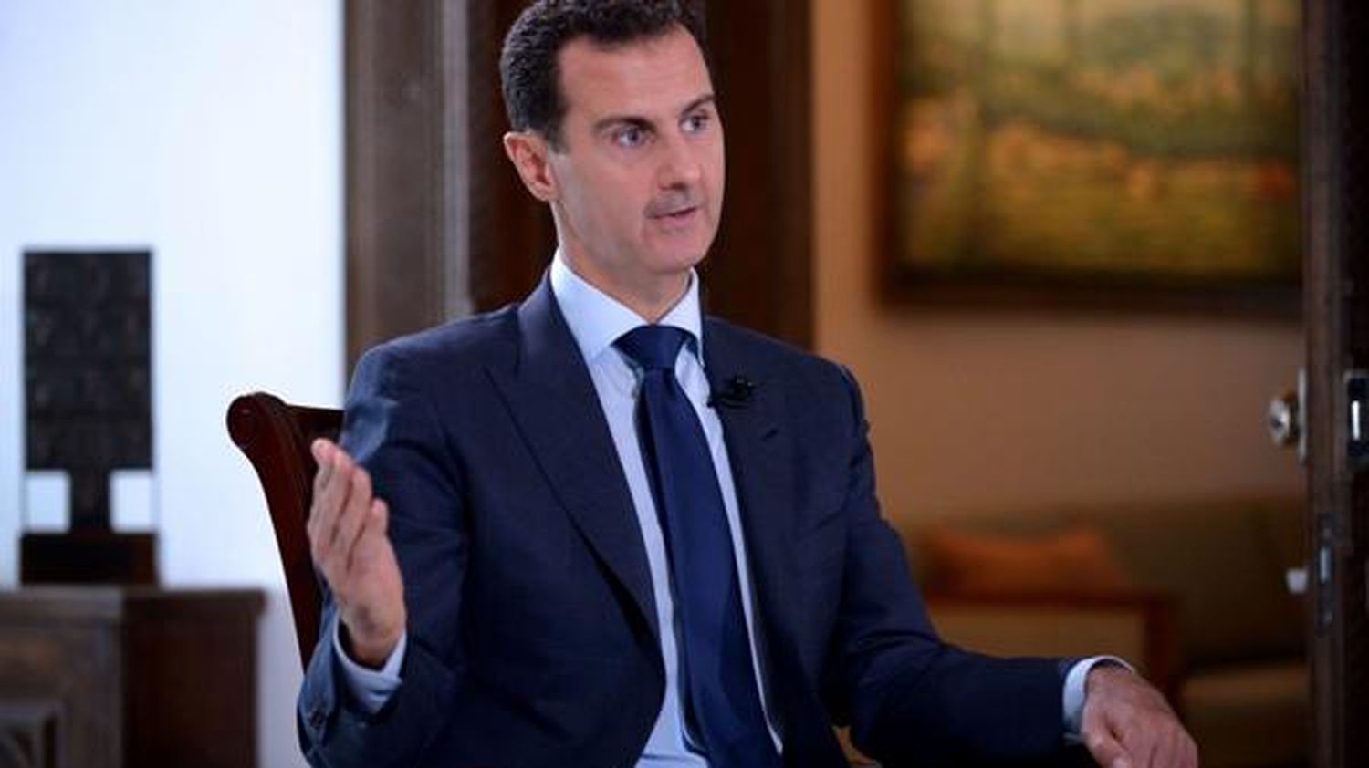 Bashar al Assad: “Los bombardeos son para proteger a la gente”