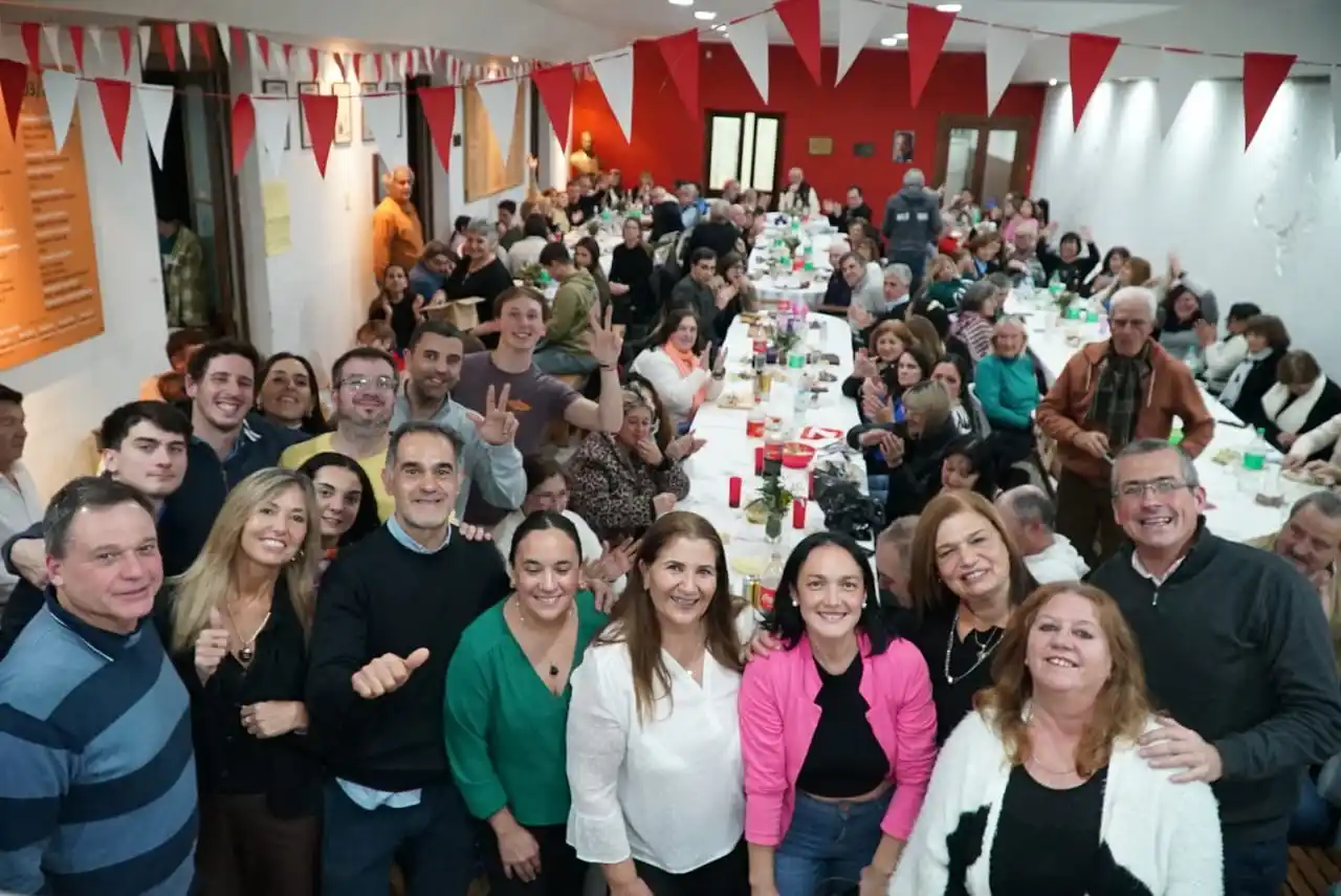 Somos Necochea presentó su lista en un comité colmado de vecinos