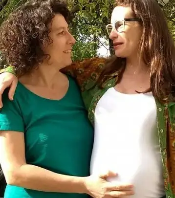 "Licencia por maternidad" a una madre no gestante