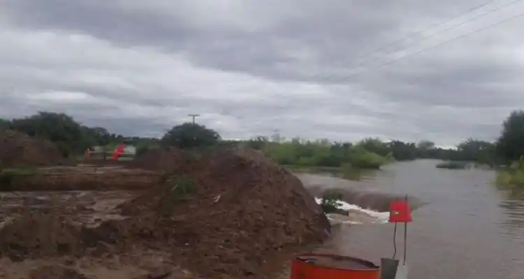 Puente de Obligado: Aseguran que si el clima acompaña en 60 días estará listo