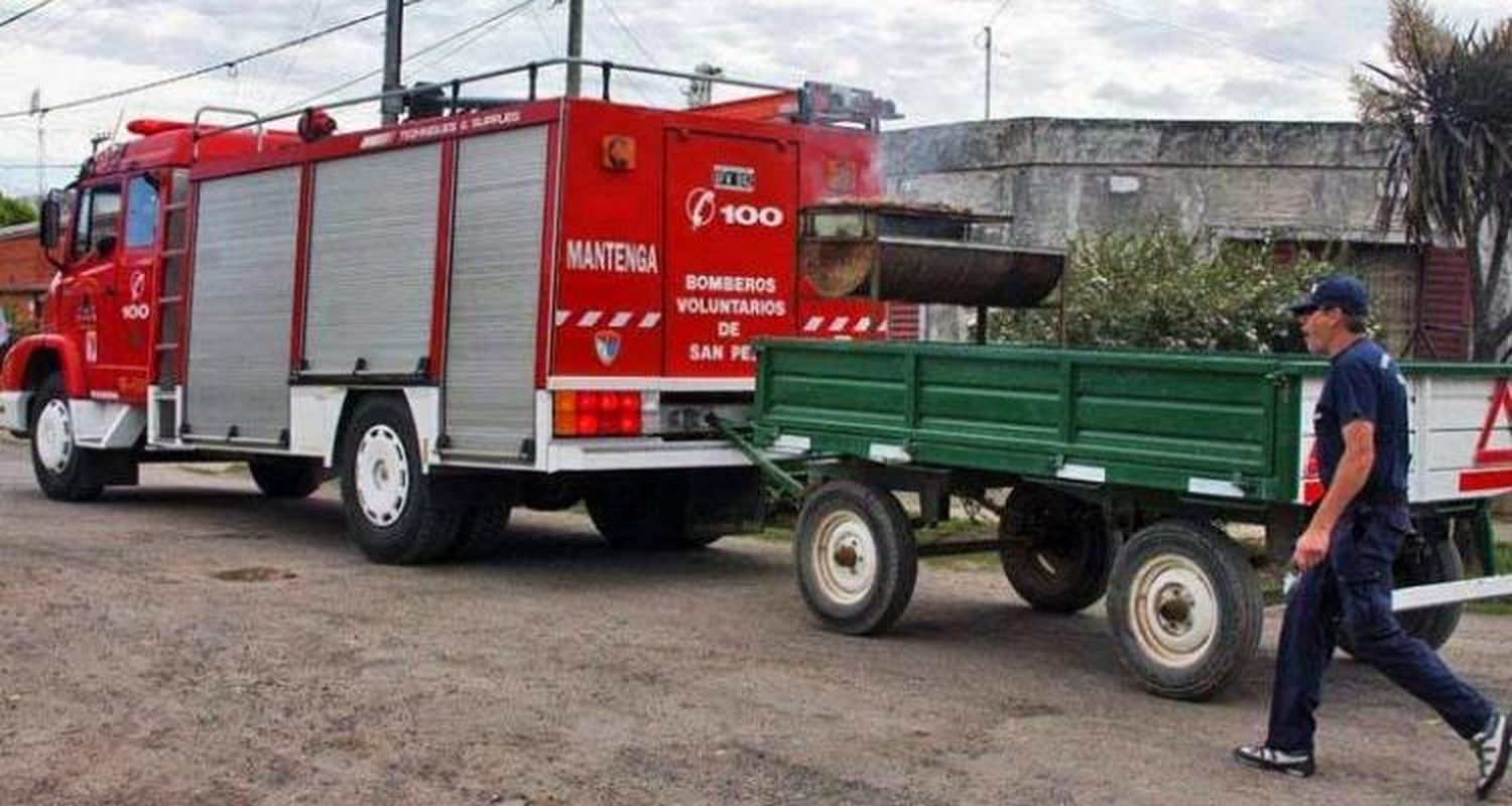 Bomberos organiza chancho móvil para recaudar fondos