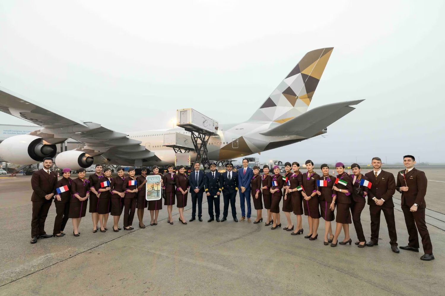 Otro regreso del A380: Etihad Airways empezó a volar París con el gigante y anticipa un mayor crecimiento en Europa