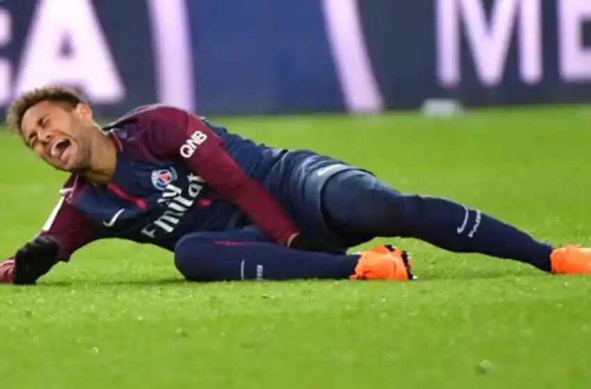 Neymar estará dos meses afuera