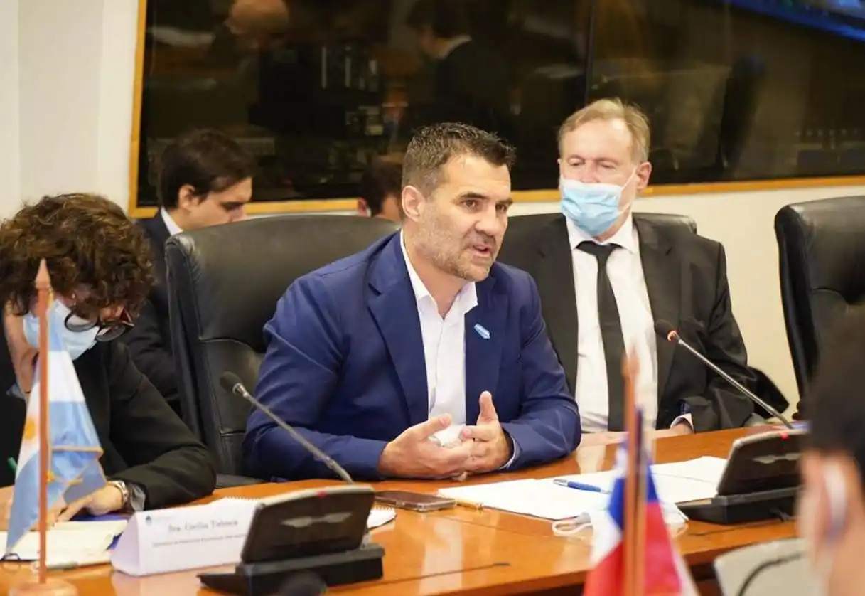 Argentina y Chile avanzan en la integración energética