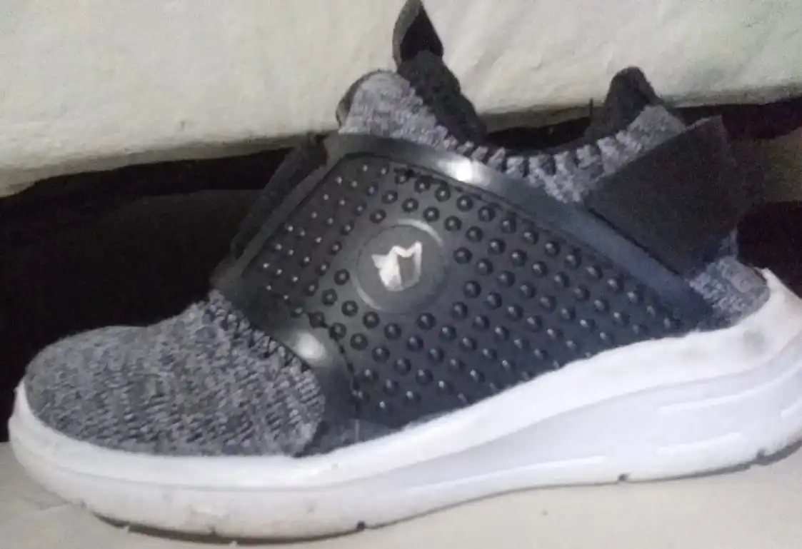 Buscan zapatilla de bebé perdida