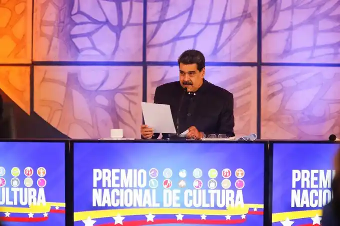 Maduro pide a la AN estudiar incorporación de nueva estrella a la Bandera Nacional