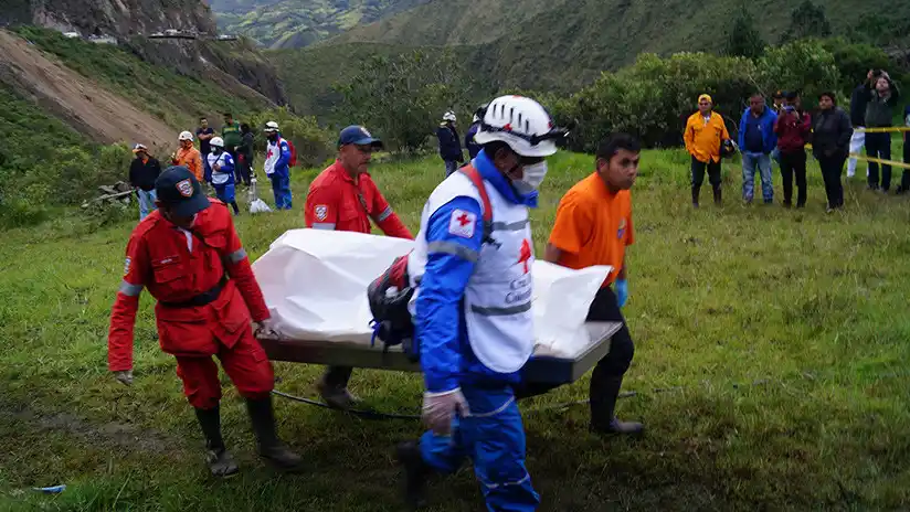 Colombia: Al menos trece muertos en un alud de tierra