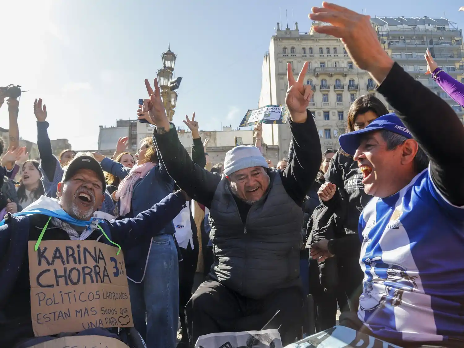Hubo festejos por la caída del veto presidencial a la emergencia en Discapacidad.