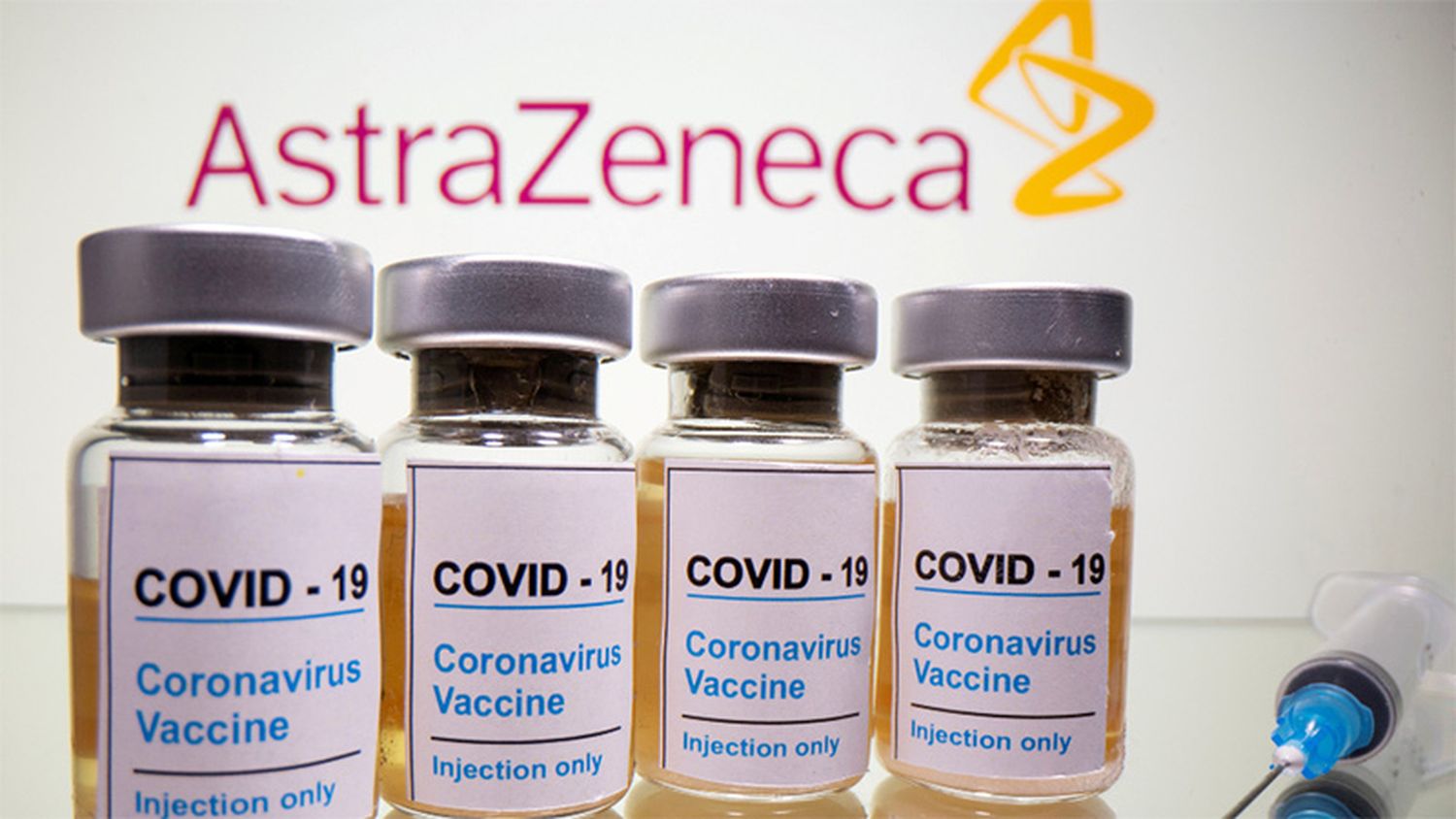 La primera dosis de la vacuna de Oxford-AstraZeneca obtiene "protección del 76%"