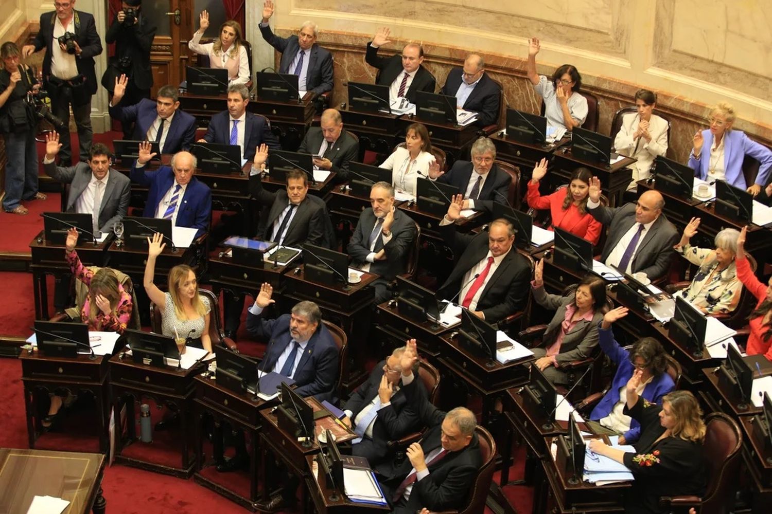 El Senado comenzará a tratar en comisiones la Ley de Bases.