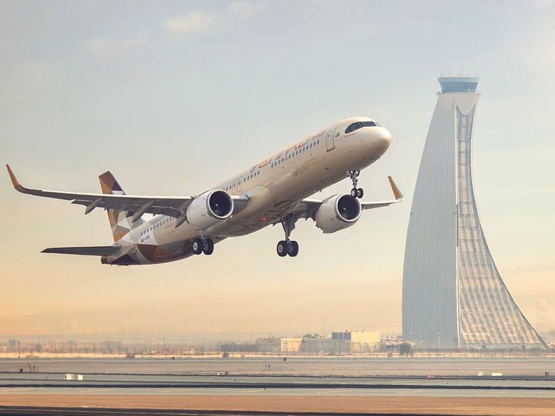 Etihad Airways comenzó las operaciones comerciales de sus Airbus A321LR