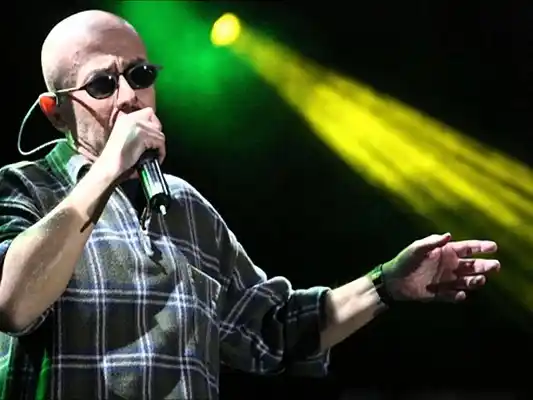 Reconstruyeron el recital completo del Indio con cámaras del público