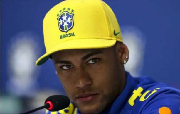 Neymar podría denunciar al Barcelona ante la FIFA por una deuda