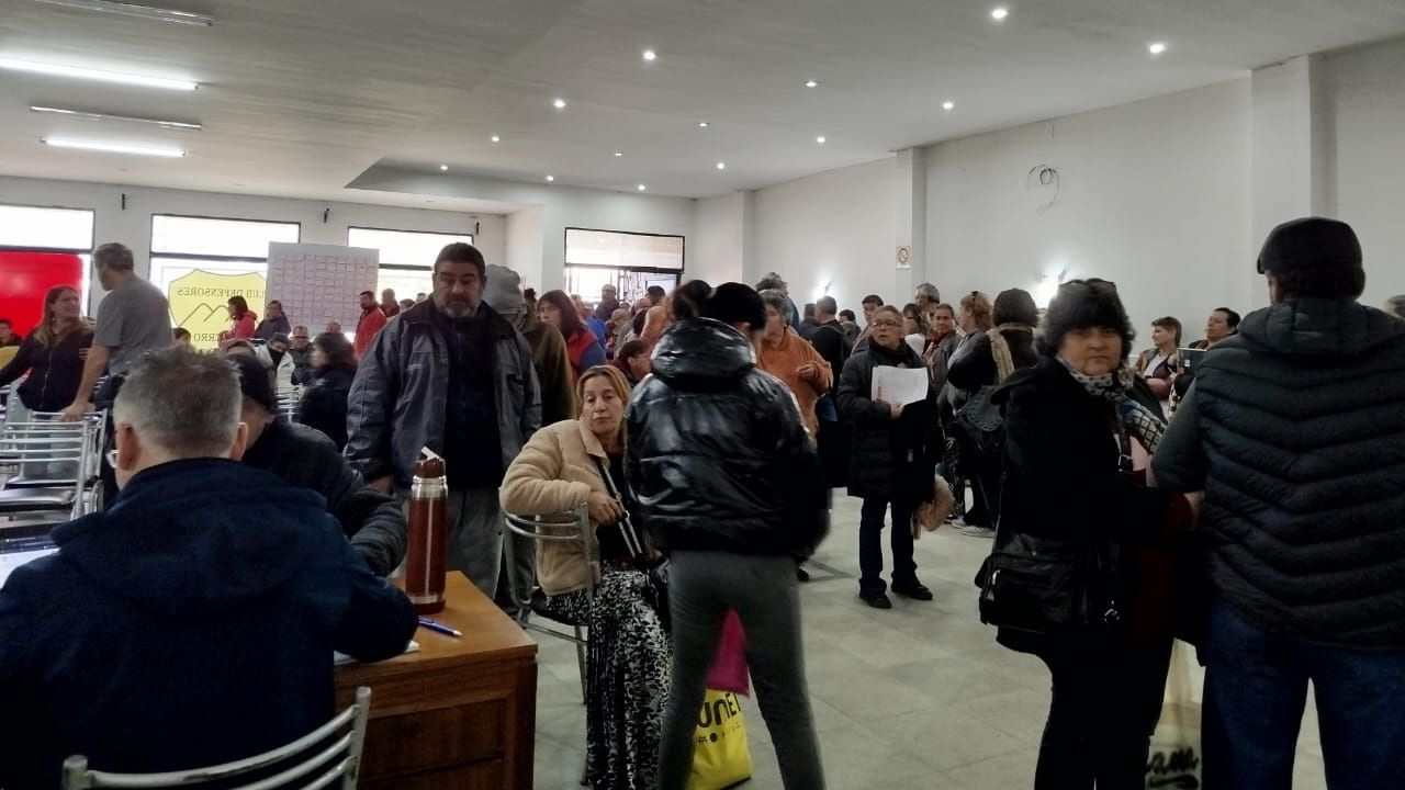Caos, demoras y angustia en el primer día de auditoría a personas con discapacidad