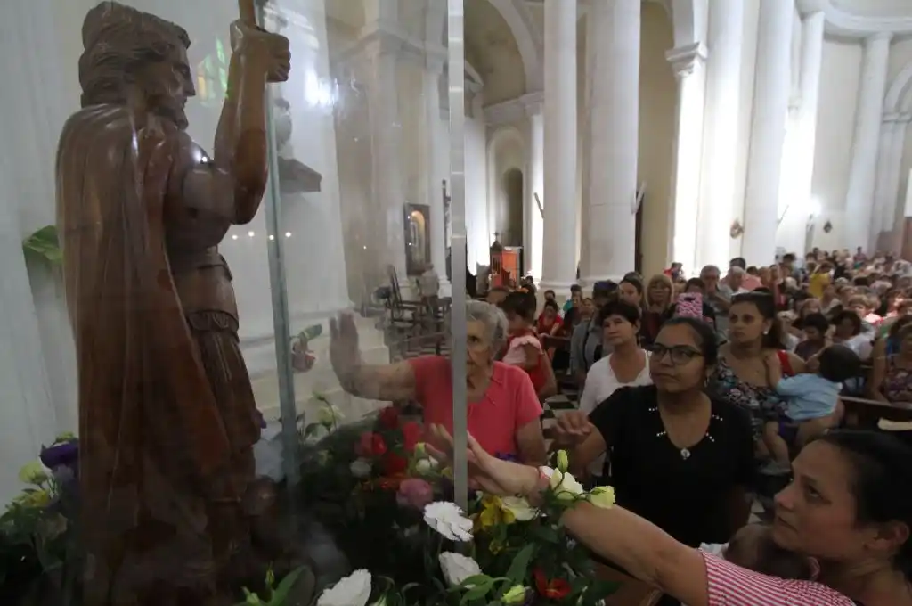 Día de San Expedito: así lo celebran los fieles en la ciudad de Santa Fe