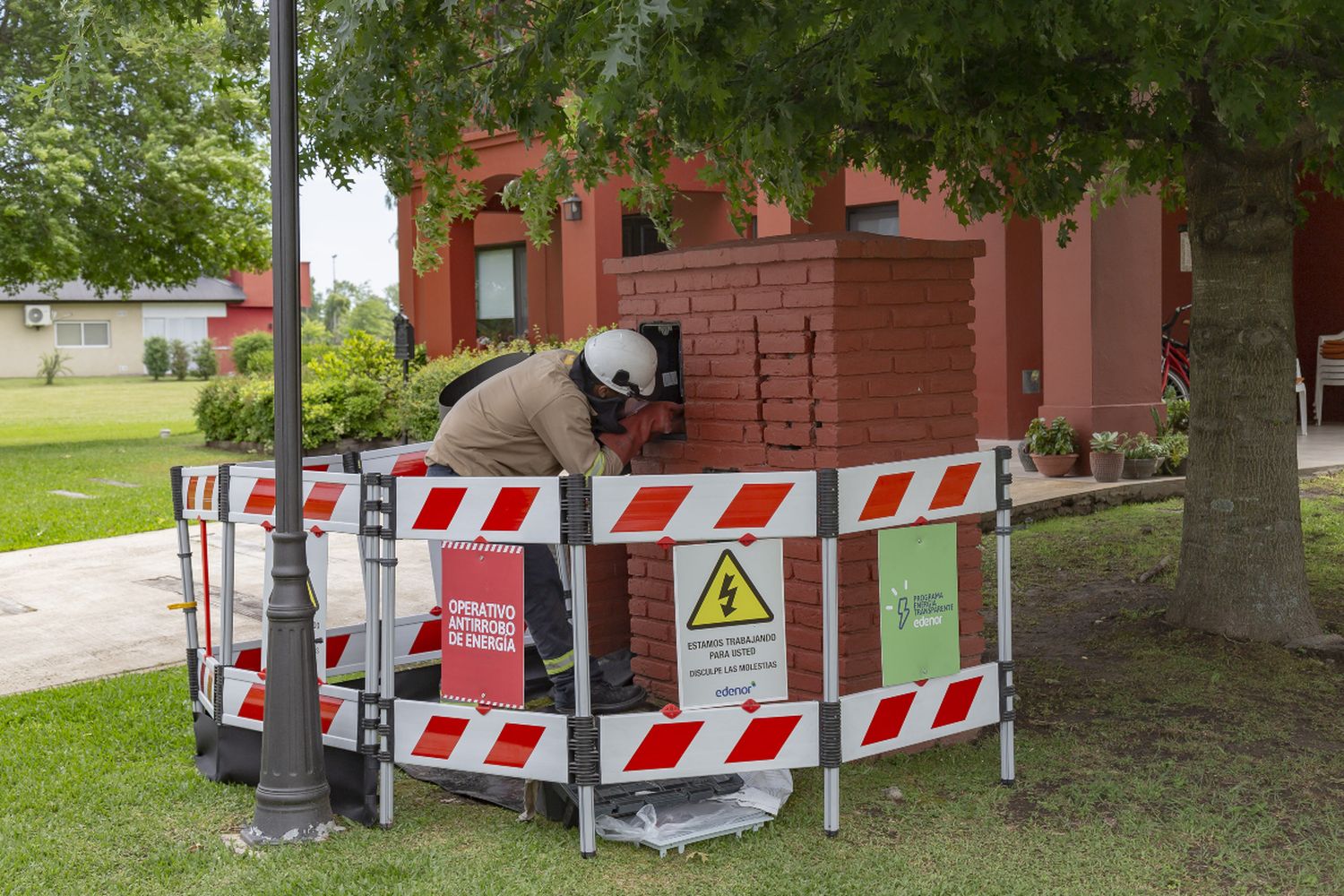 Otra vez Edenor denuncia robo de energía: Presentó 44 denuncias penales contra country de Pilar