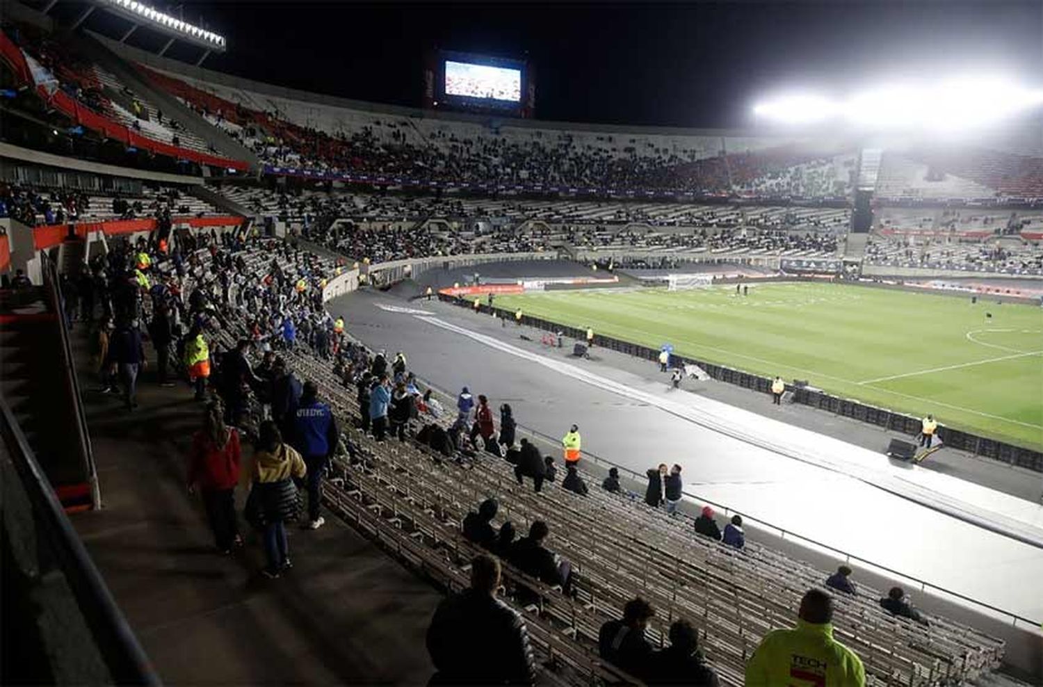 Por cantos discriminatorios, AFA recibió una dura multa de FIFA y será castigado para el duelo ante Brasil