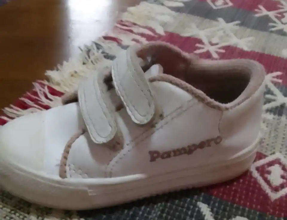 Zapatilla encontrada en Nieto de Torres