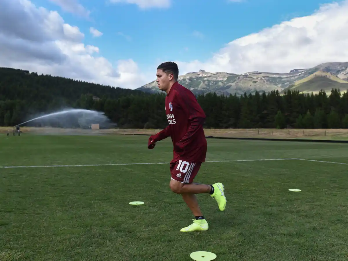 Quintero se entrenó junto a sus compañeros