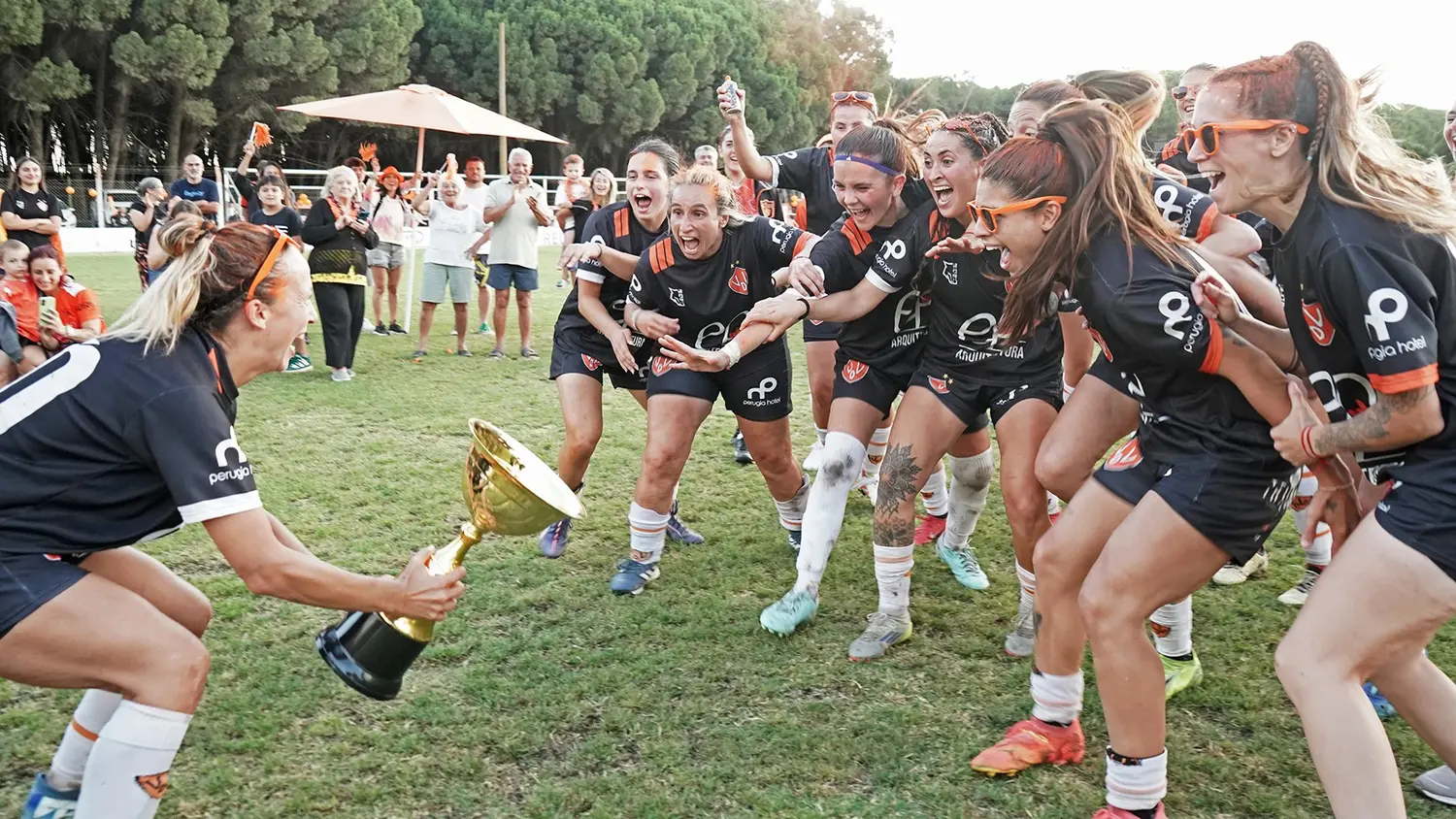 Villa Díaz Vélez se consagró nuevamente campeón del fútbol femenino