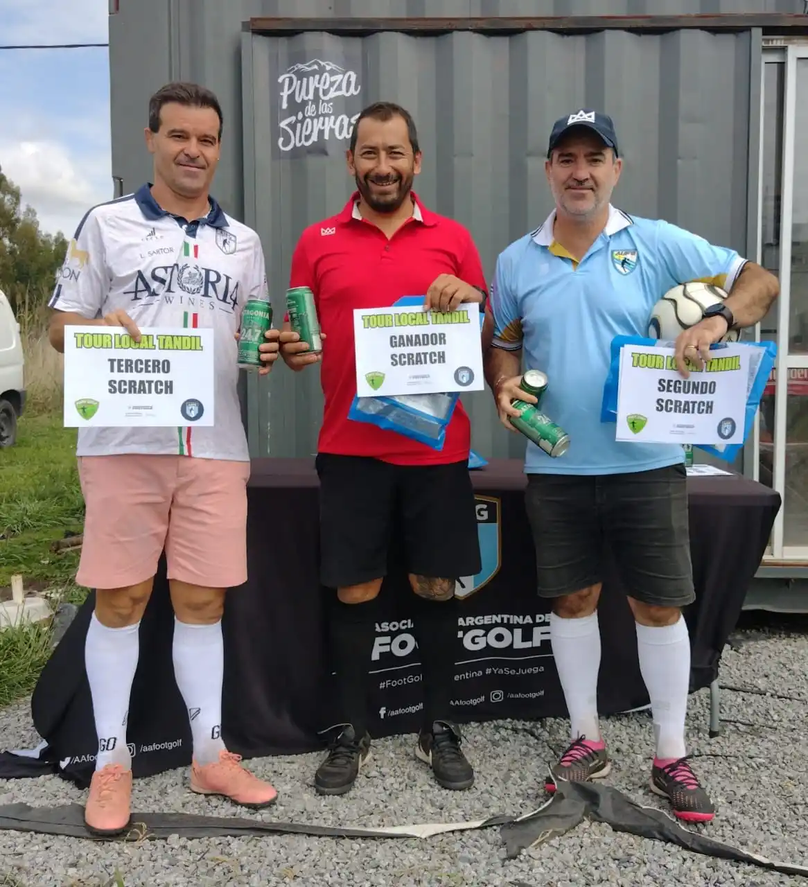 Ibarra, entre Marcos y Roberto Ghezzi. Fueron los mejores en Scratch.