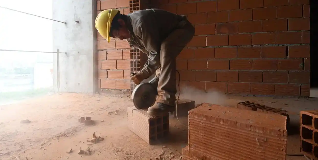 La venta de insumos para la construcción registró una suba del 6,8% desestacionalizada mensual