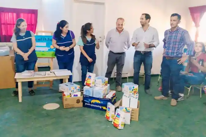Funcionarios municipales visitaron el jardín materno infantil “Refugio de Camba Paso”