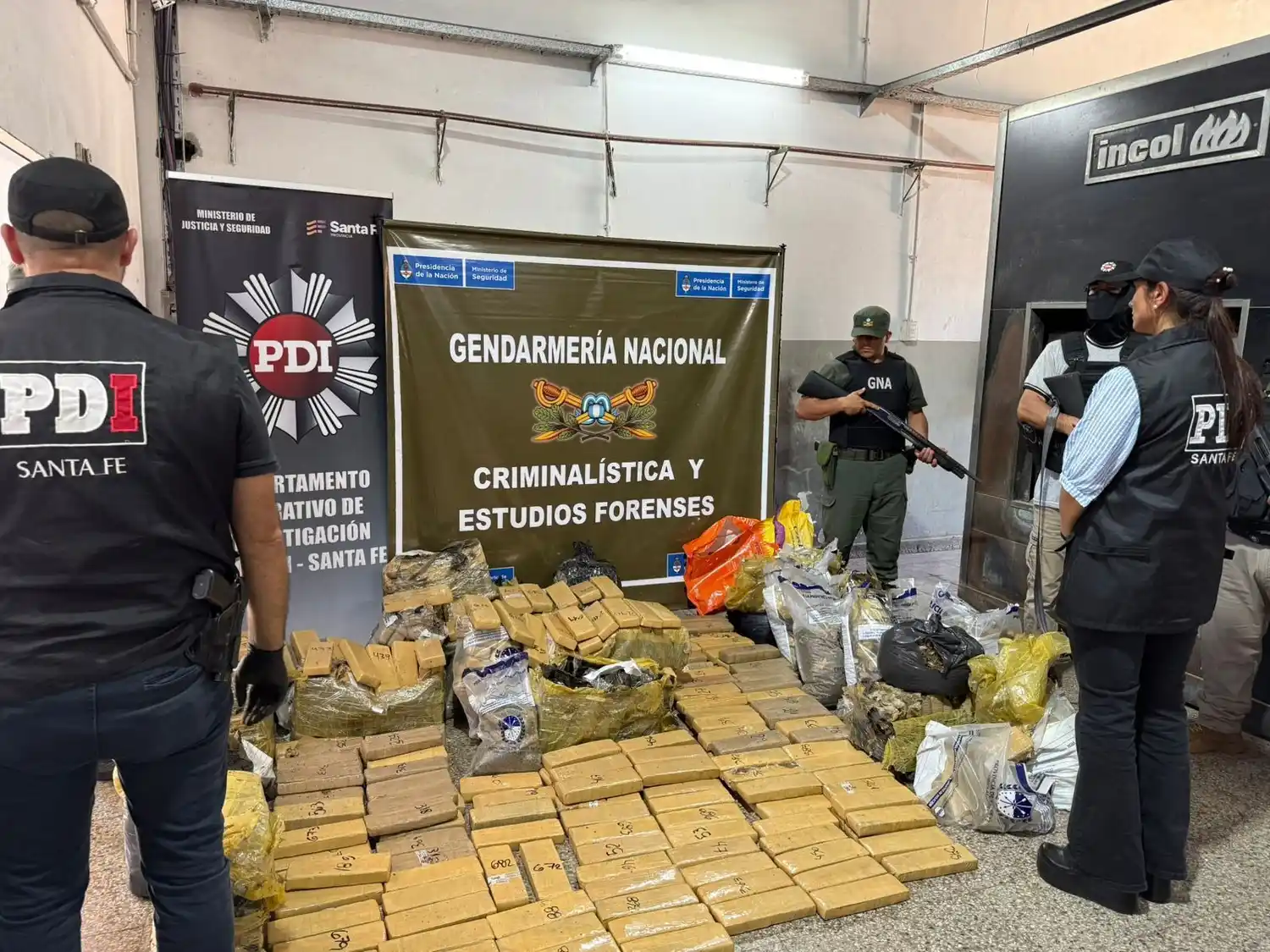 Los 714 panes fueron secuestrados en un vivienda de calle Europa 8400.