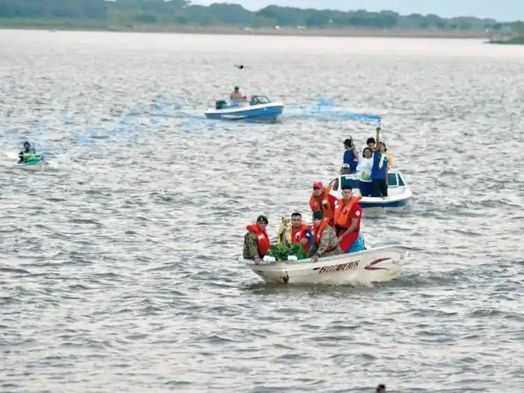 Emotiva y masiva apertura de la 10.ª Edición de la
Fiesta Nacional e Internacional del Río, Mate y Tereré